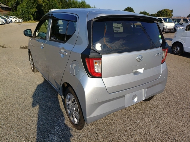 DAIHATSU MIRA E S 2020