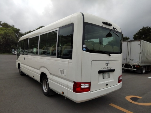 TOYOTA COASTER 2021