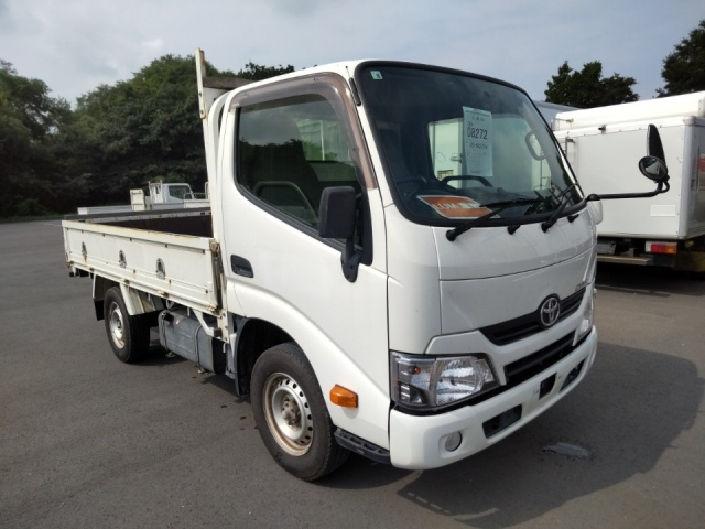 TOYOTA DYNA 2017