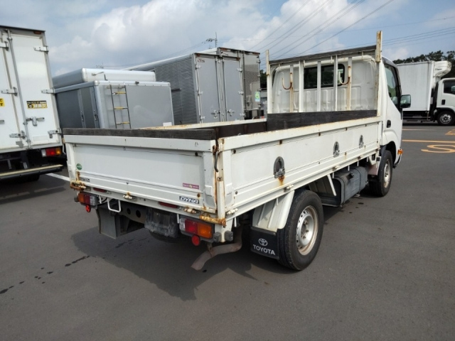 TOYOTA DYNA 2017