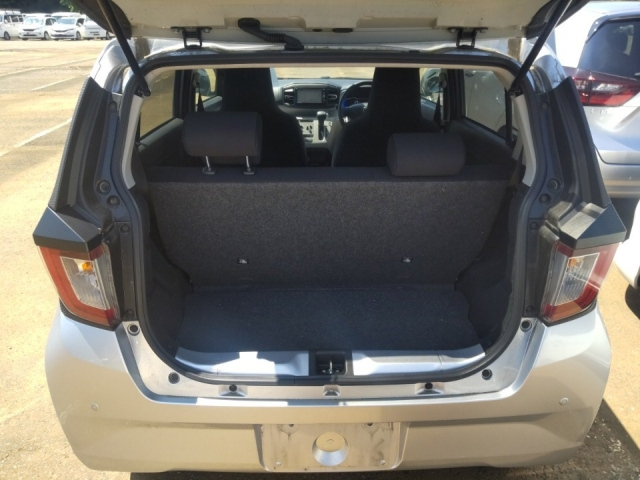 DAIHATSU MIRA E S 2020