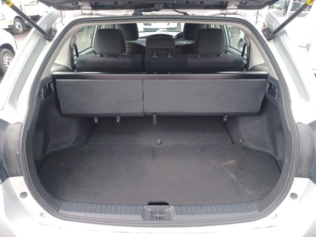 TOYOTA COROLLA FIELDER 2018