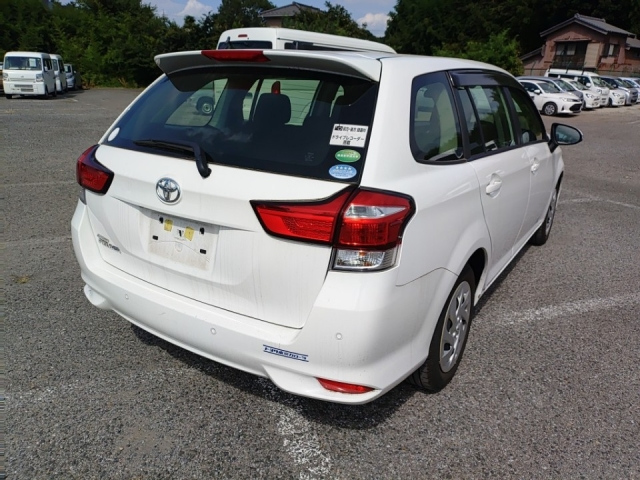 TOYOTA COROLLA FIELDER 2018