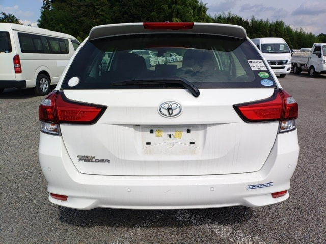 TOYOTA COROLLA FIELDER 2018