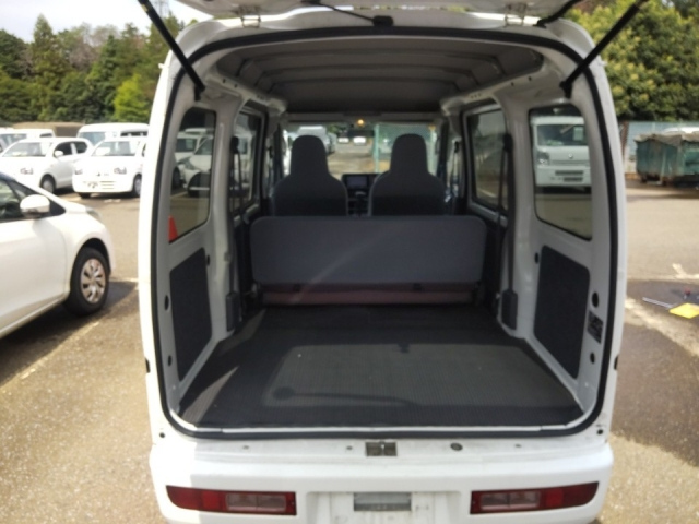 DAIHATSU HIJET VAN 2017