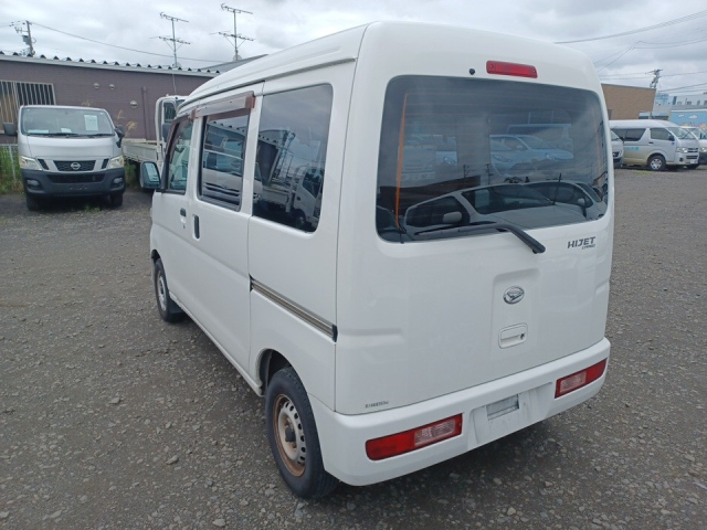 DAIHATSU HIJET VAN 2017