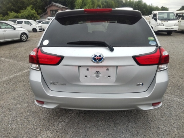 TOYOTA COROLLA FIELDER 2020