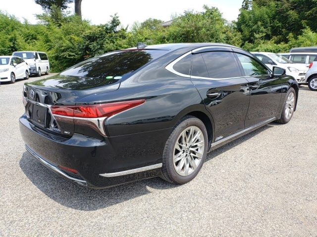 LEXUS LS 2019