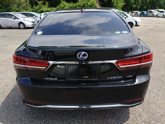 LEXUS LS 2019