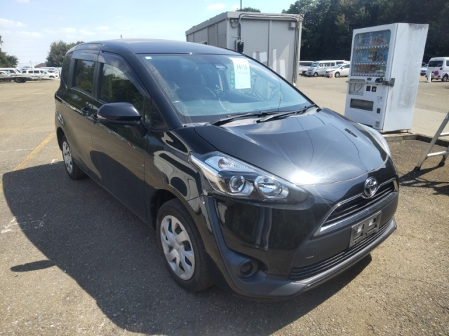 TOYOTA SIENTA 2018