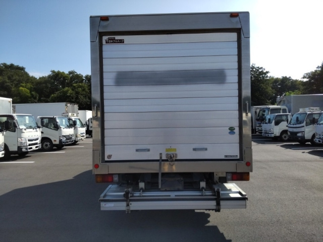 HINO DUTRO 2015