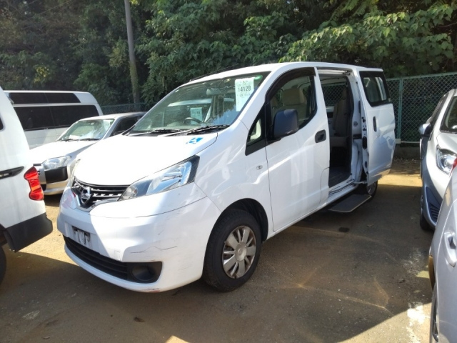 NISSAN NV200 2017