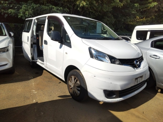 NISSAN NV200 2017