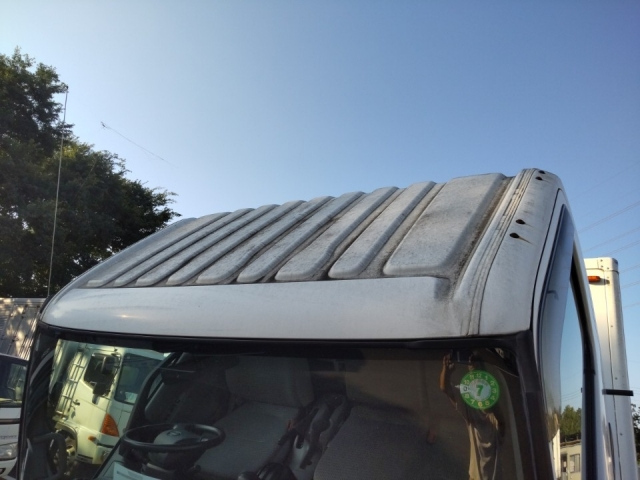 HINO DUTRO 2015