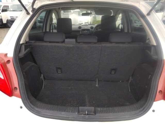MAZDA DEMIO 2014