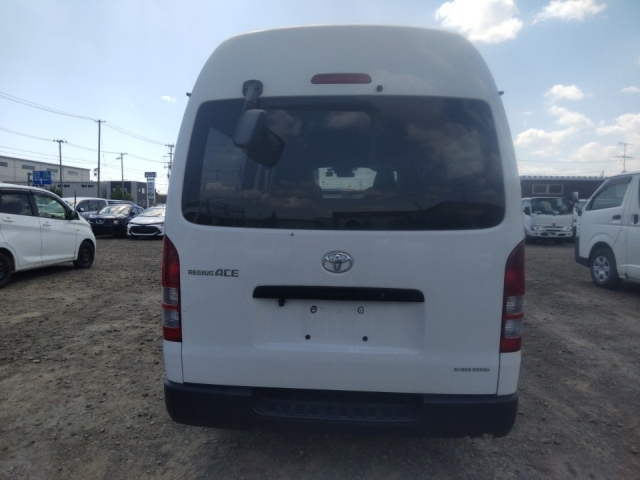 TOYOTA REGIUS ACE VAN 2018