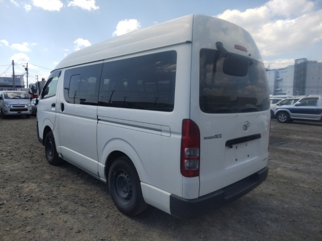TOYOTA REGIUS ACE VAN 2018