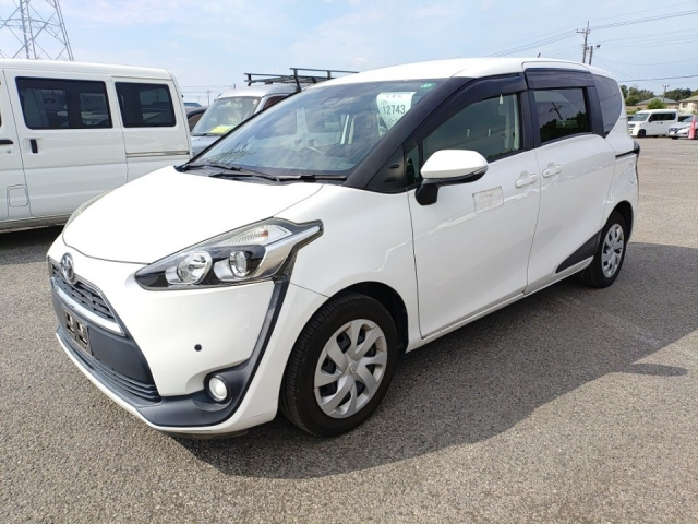 TOYOTA SIENTA 2018