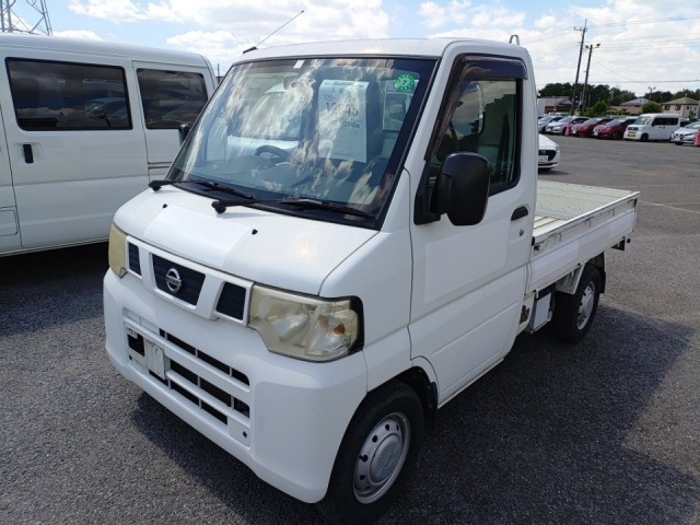 NISSAN CLIPPER TRUCK 2013