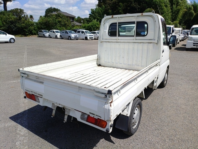 NISSAN CLIPPER TRUCK 2013