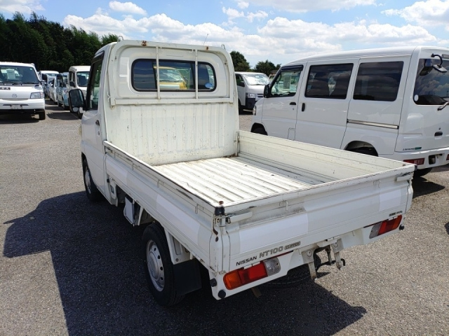 NISSAN CLIPPER TRUCK 2013