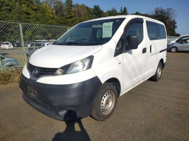 NISSAN NV200 2014