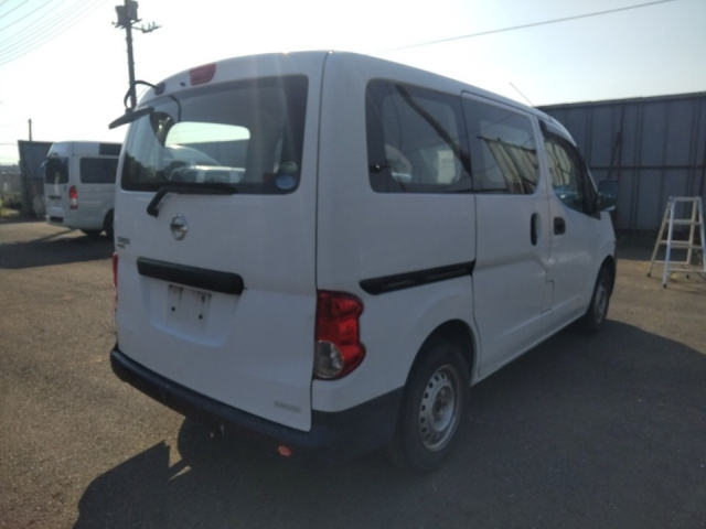 NISSAN NV200 2014
