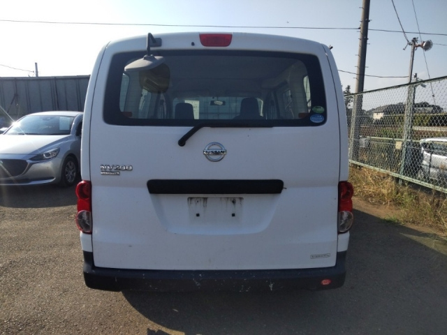 NISSAN NV200 2014