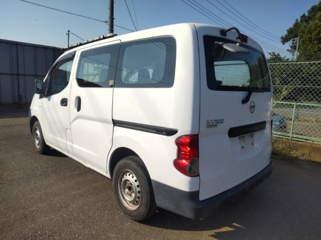 NISSAN NV200 2014