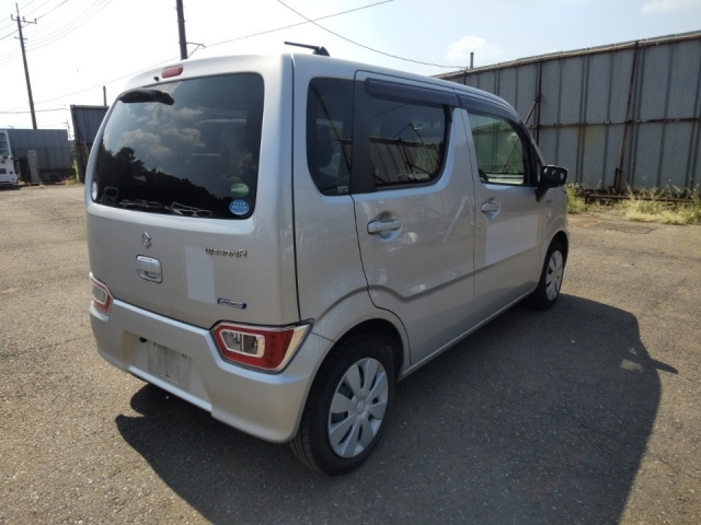 SUZUKI WAGON R 2018
