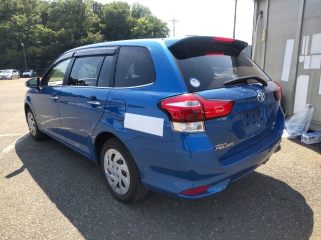TOYOTA COROLLA FIELDER 2018