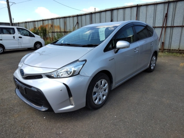 TOYOTA PRIUS ALPHA 2018