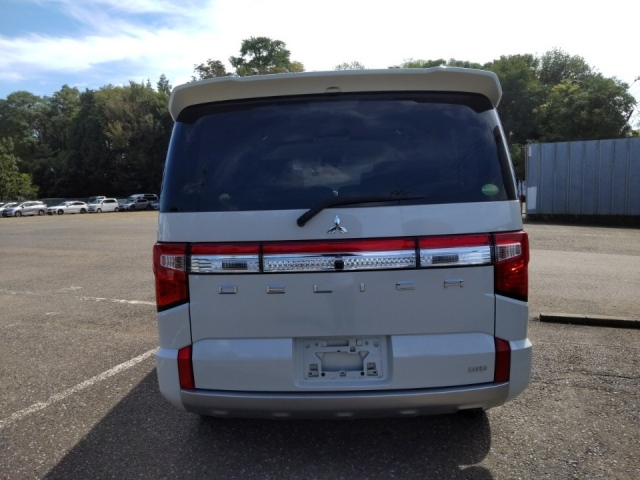 MITSUBISHI DELICA D5 2020