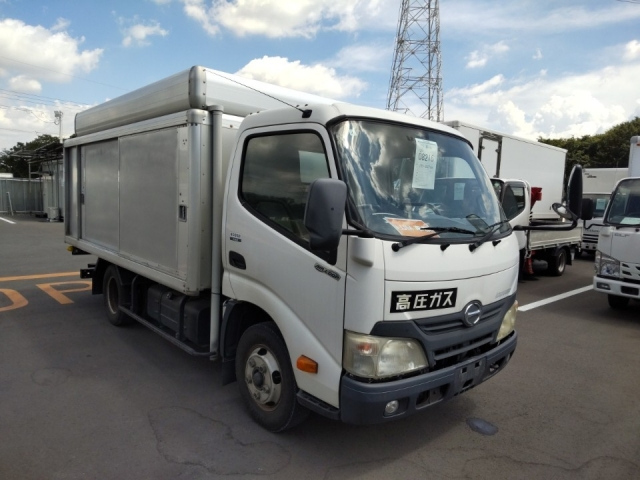 HINO DUTRO 2013