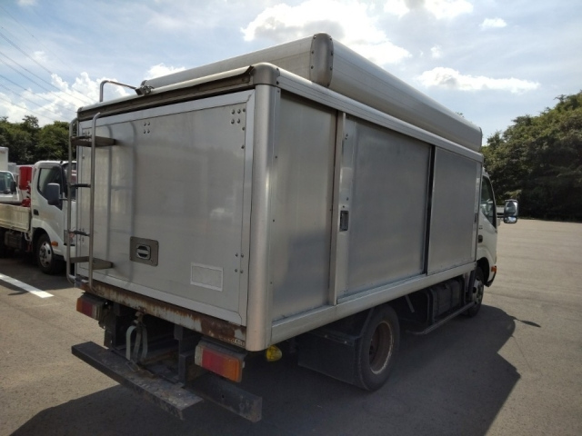 HINO DUTRO 2013