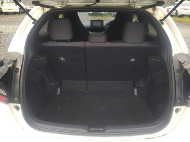 TOYOTA YARIS 2020