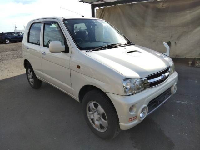 DAIHATSU TERIOS KID 2011