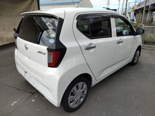 DAIHATSU MIRA E S 2018