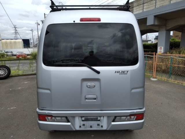 DAIHATSU HIJET VAN 2019