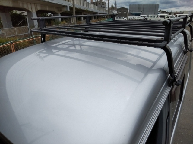 DAIHATSU HIJET VAN 2019