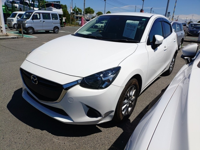 MAZDA DEMIO 2018