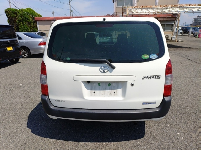 TOYOTA SUCCEED 2020