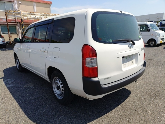 TOYOTA SUCCEED 2020