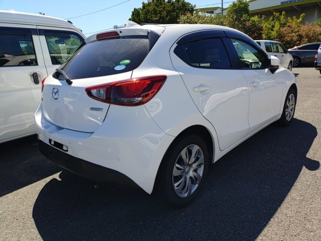 MAZDA DEMIO 2018