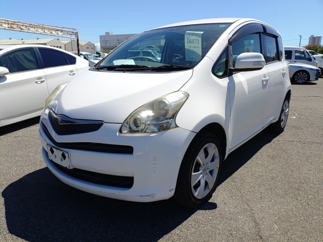 TOYOTA RACTIS 2010