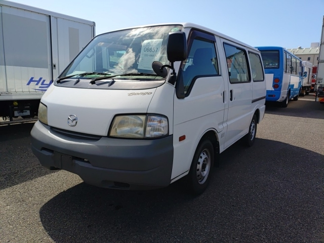 MAZDA BONGO VAN 2013