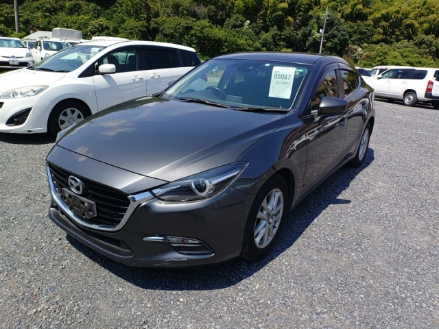 MAZDA AXELA 2018