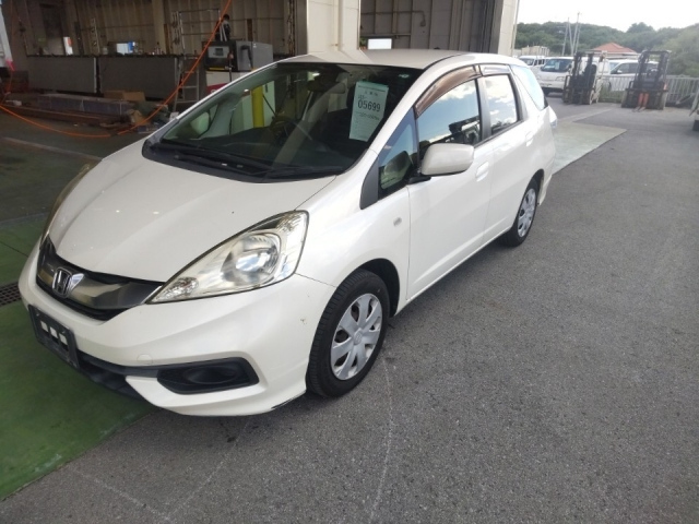HONDA FIT SHUTTLE 2014