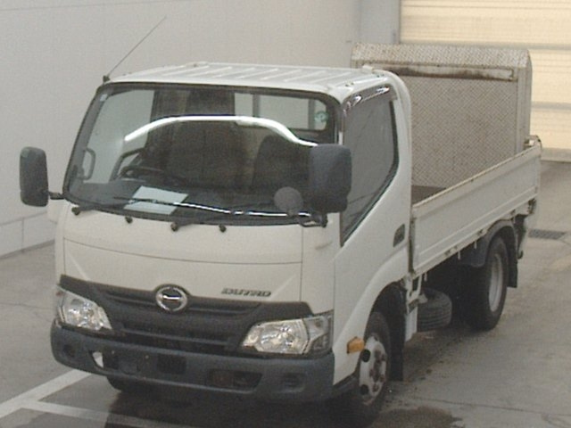 HINO DUTRO 2018