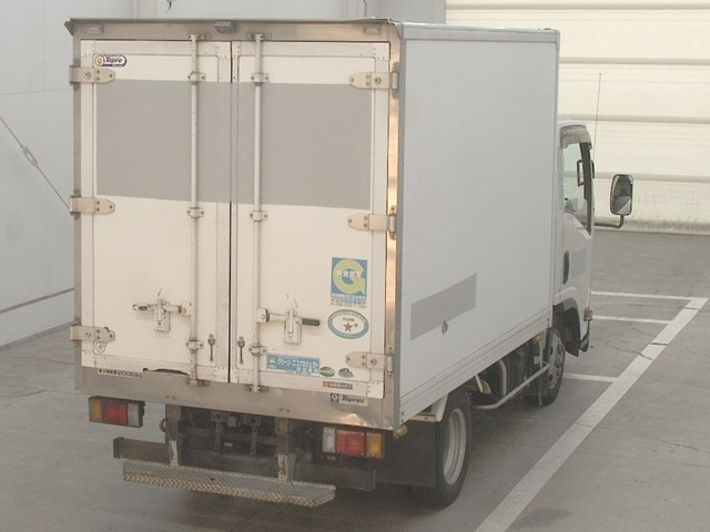 ISUZU ELF 2010